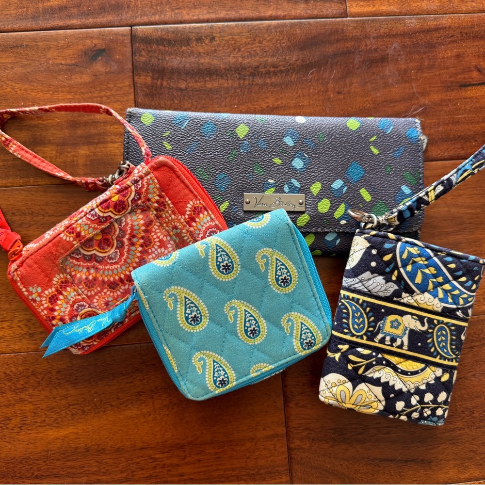 Vera Bradley Colorful Clutch and Wristlet Set‎